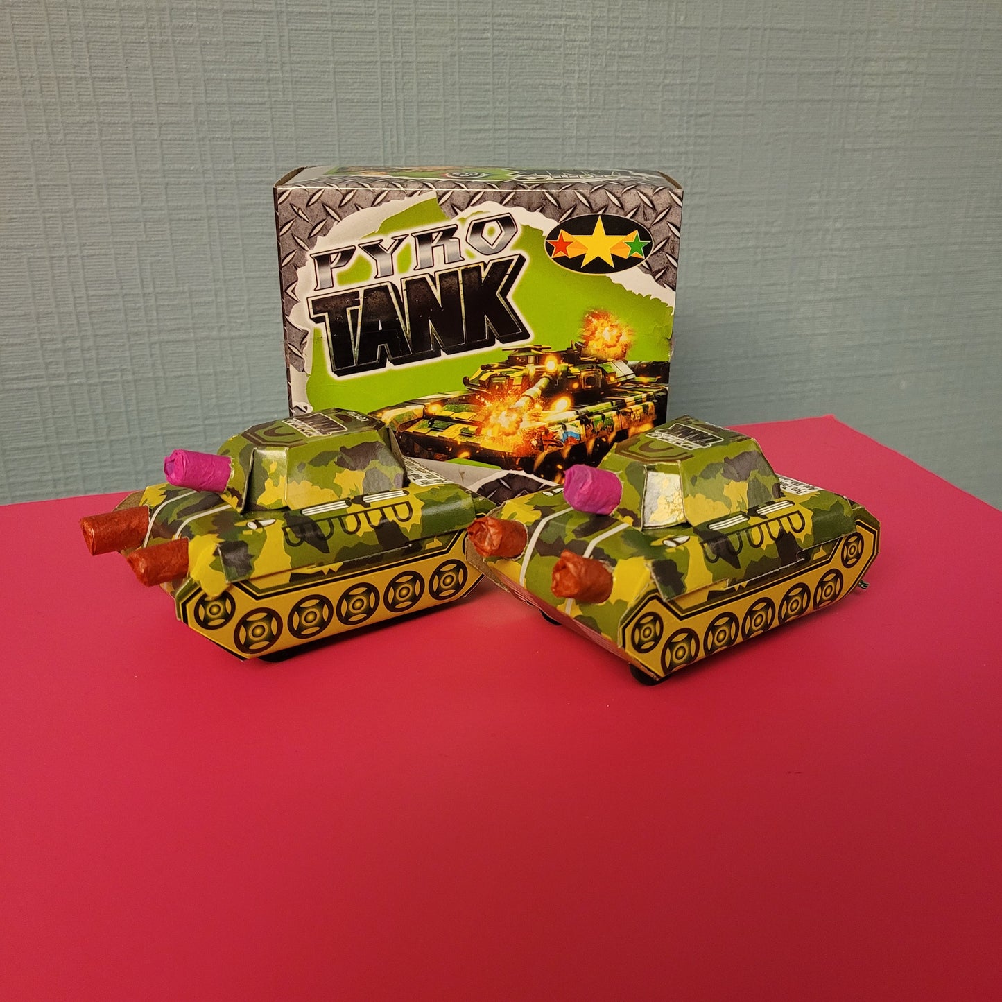 Pyro Tank - 2 stuks